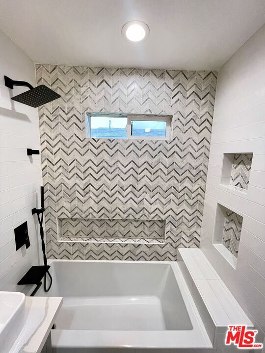 Building Photo - 5028 4th Ave