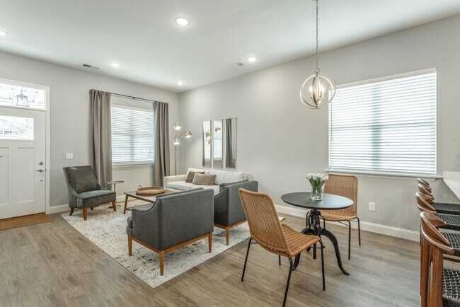 Building Photo - Brand New 4 Bedroom 3.5 Bath