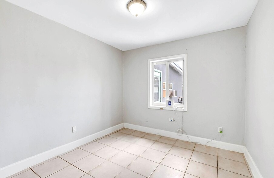 Bedroom 2 - 9720 SW 161st St