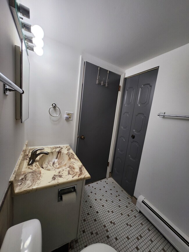 Main linen closet 2 - 134 E Bailey Rd