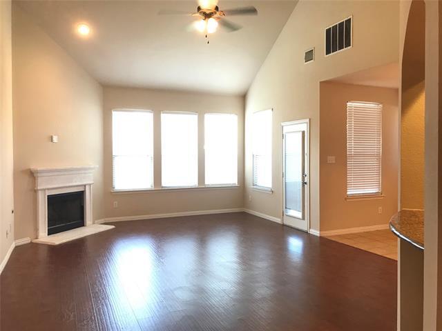 Building Photo - 843 Lake Forest Trl