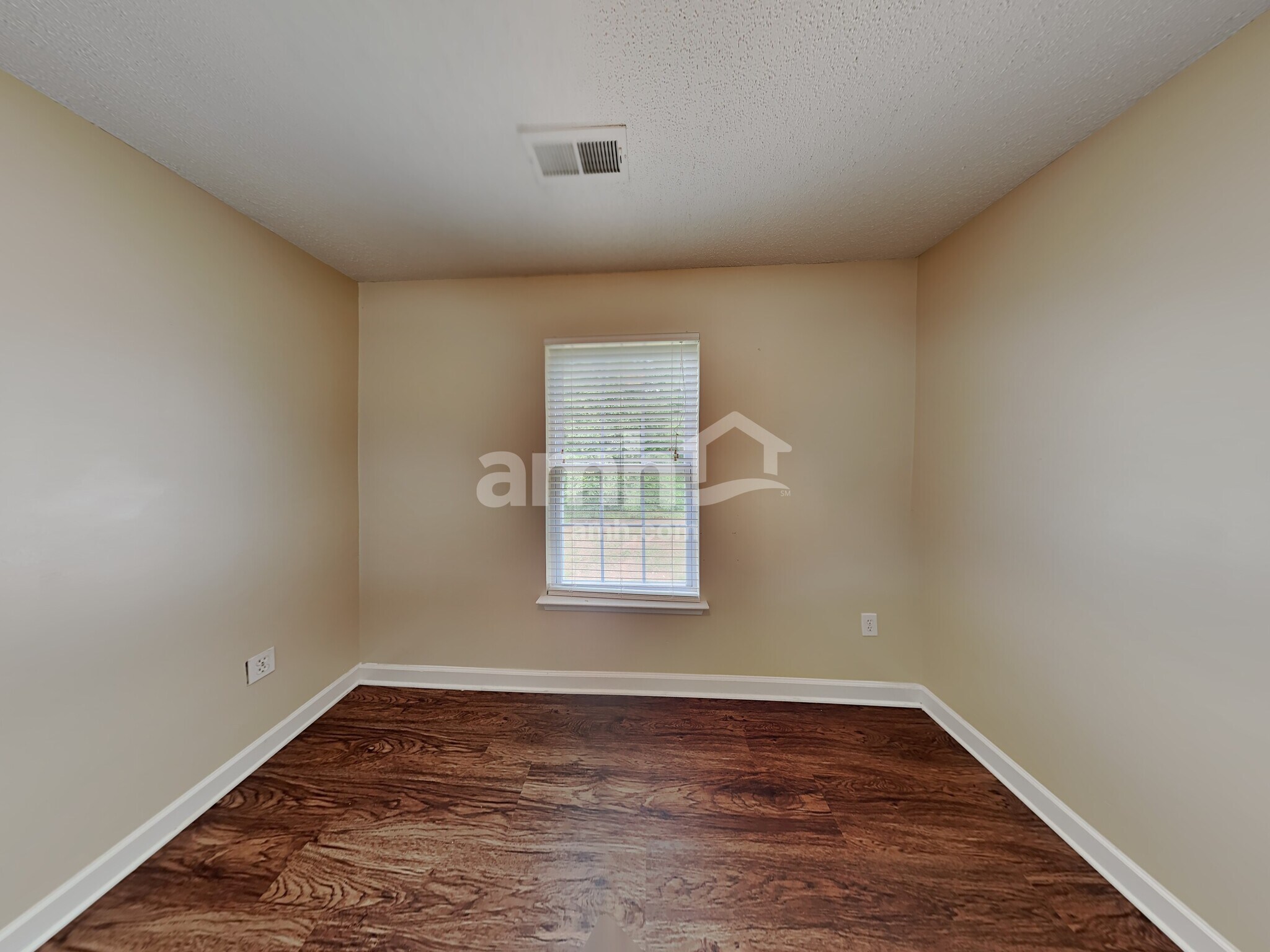 Building Photo - 341 Olde North Church Rd