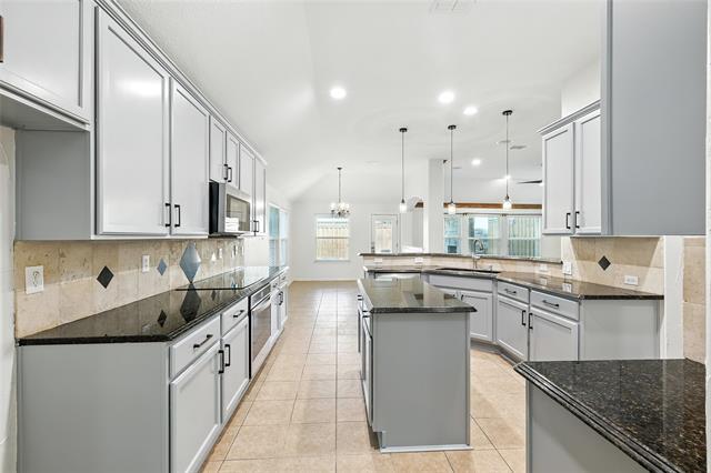 Building Photo - 12404 Daimler Dr