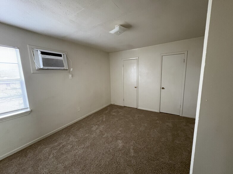 Building Photo - 602 Sunset Ln