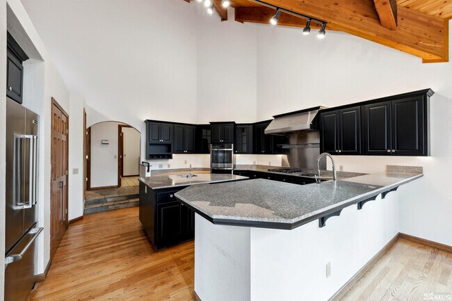Building Photo - 145 Twinberry Cir