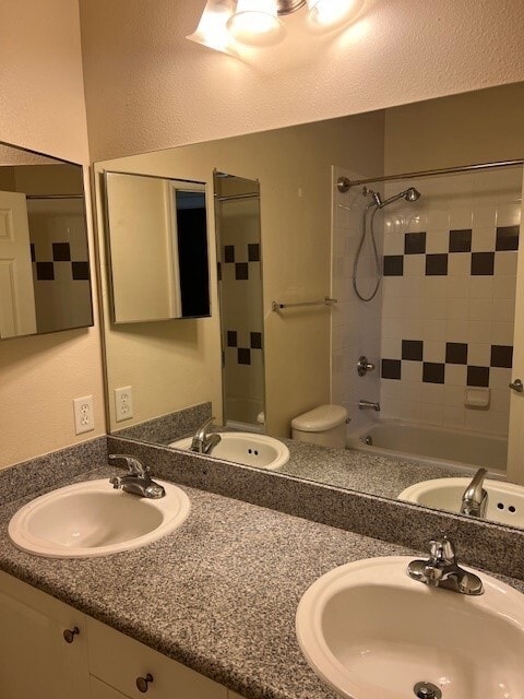 Building Photo - 7603 Plantation Cir