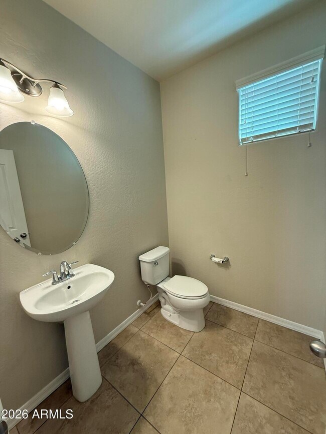 Building Photo - 9237 W Coolbrook Ave