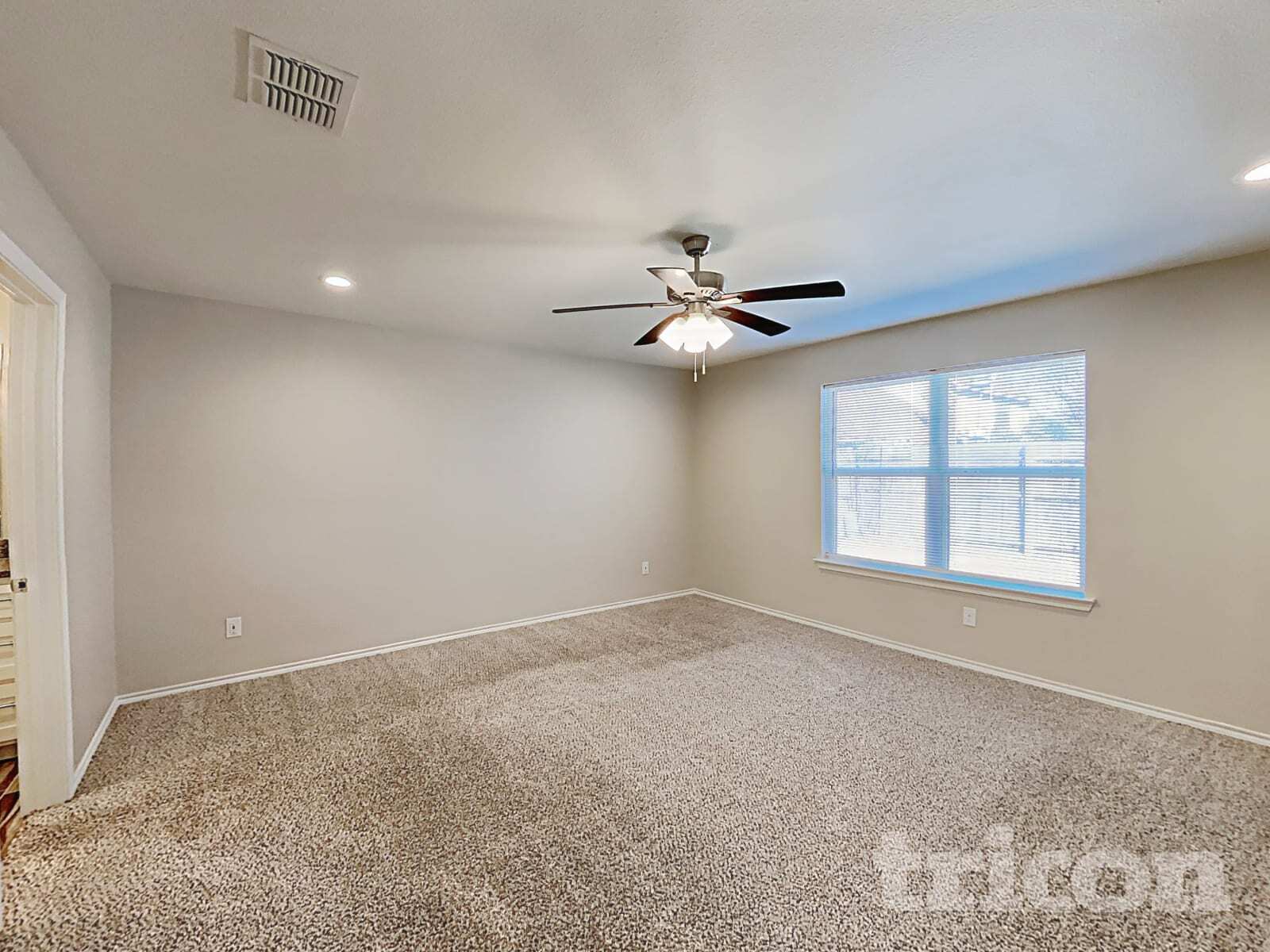 Building Photo - 10628 Lone Pine Ln