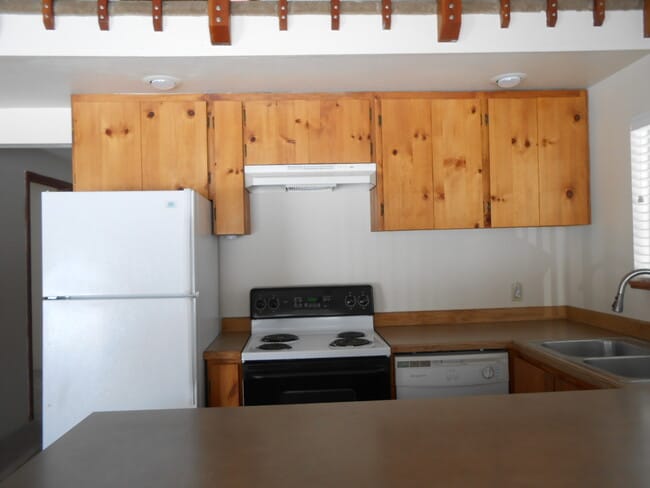 Building Photo - 17297 Golden Eye Dr