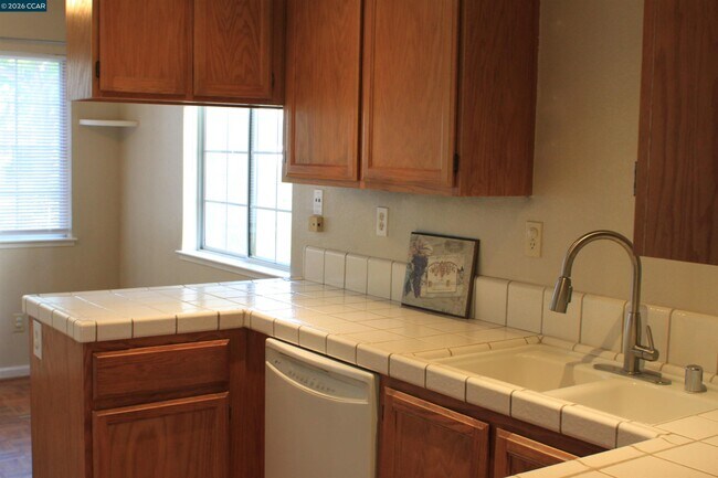 Building Photo - 4324 Conejo Dr