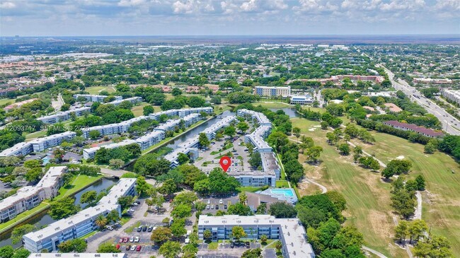 Building Photo - 8390 Sands Point Blvd