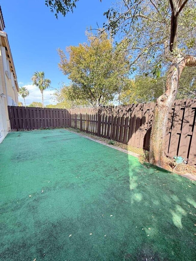 Building Photo - 8683 NW 109th Ct