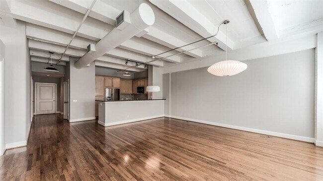Building Photo - 1120 Texas St