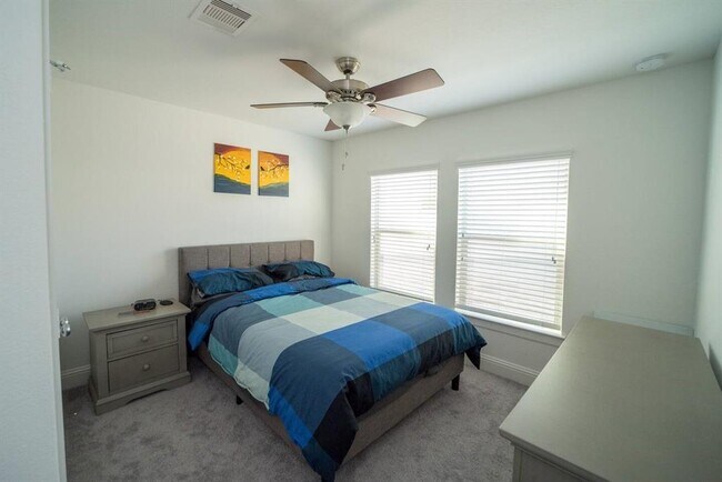 Building Photo - 9926 Spring Shadows Park Cir