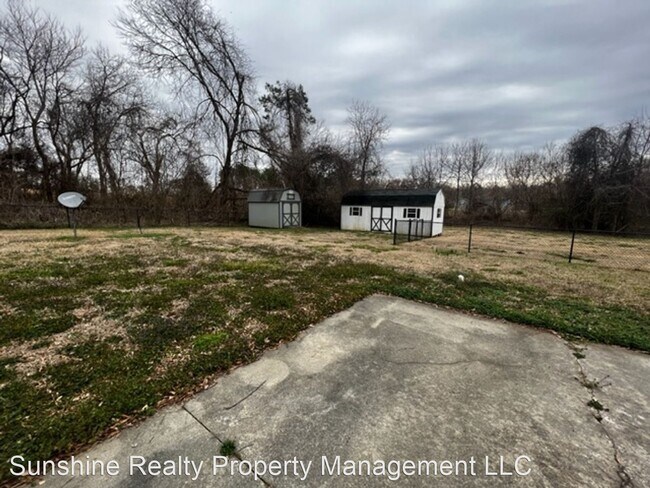 Building Photo - 2 br, 1 bath House - 1726 Kirkpatrick Rd