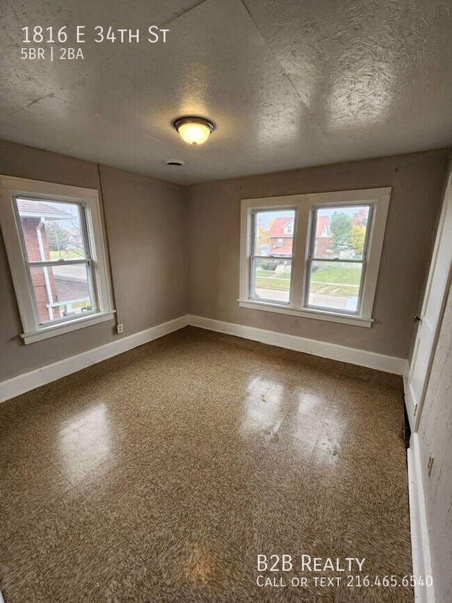 Building Photo - 1816 E 34th St