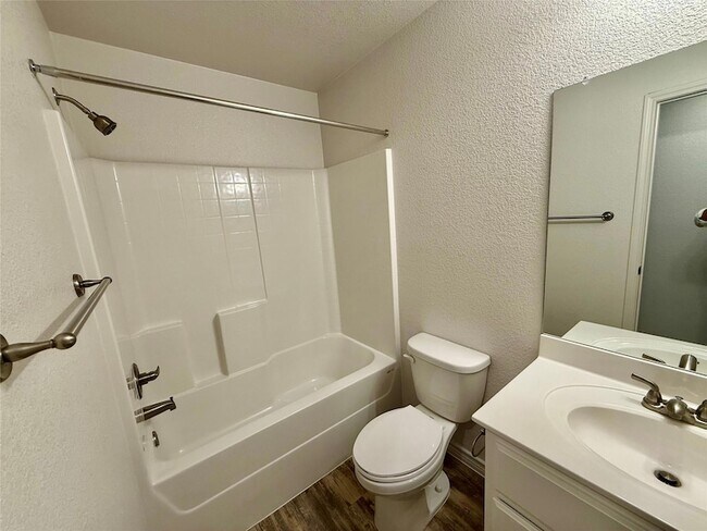 Building Photo - 209 Dolphin Dr
