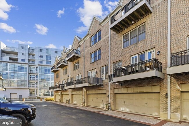 Building Photo - 1256 Dockside Cir