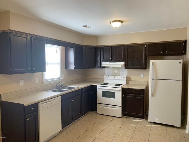 Building Photo - 103 Shiloh Dr