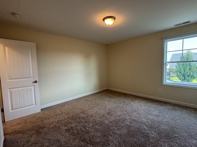 Building Photo - 5407 Nessee St