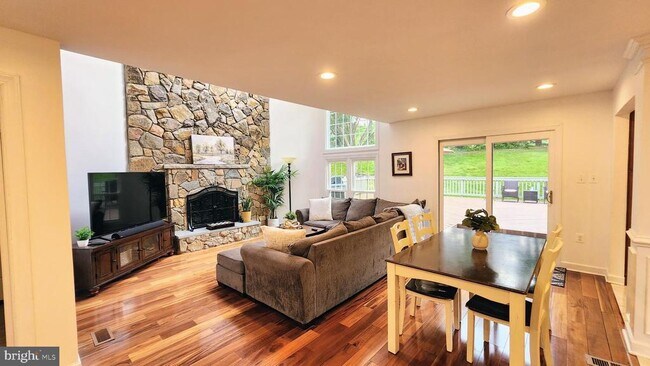 Building Photo - 5503 Chestermill Ct