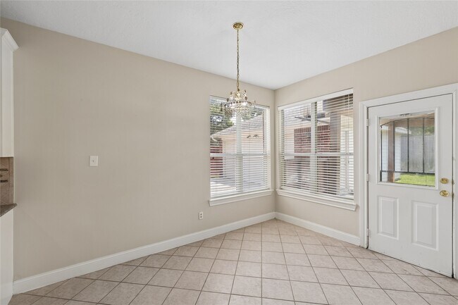 Building Photo - 6414 Pinewood Trace Ln