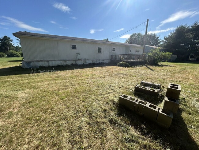 Building Photo - 460 Waterville Rd