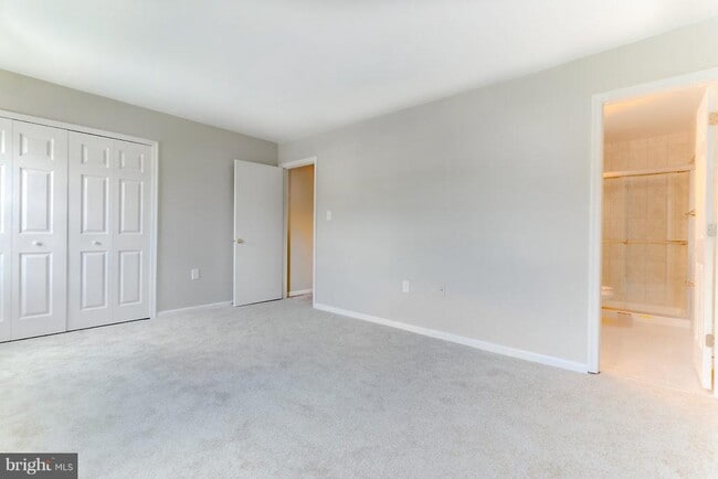 Building Photo - 6047 Bonnie Bern Ct