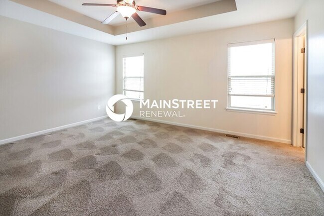 Building Photo - 4 Bedroom Pet-Friendly Home in Raymore, MO...