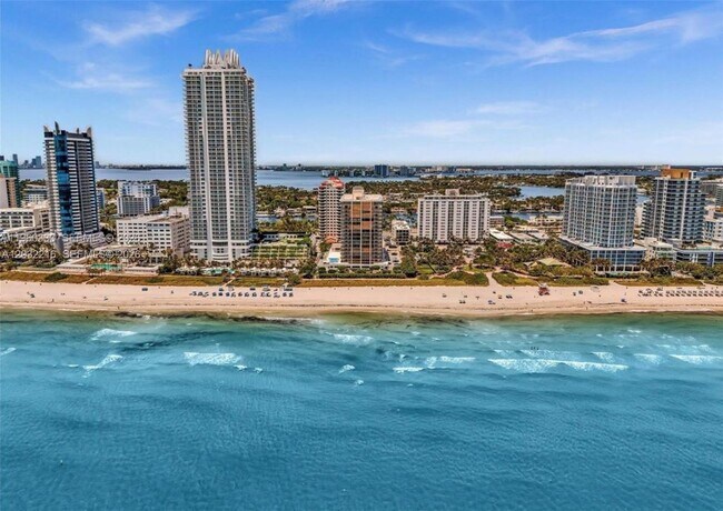 Building Photo - 6423 Collins Ave