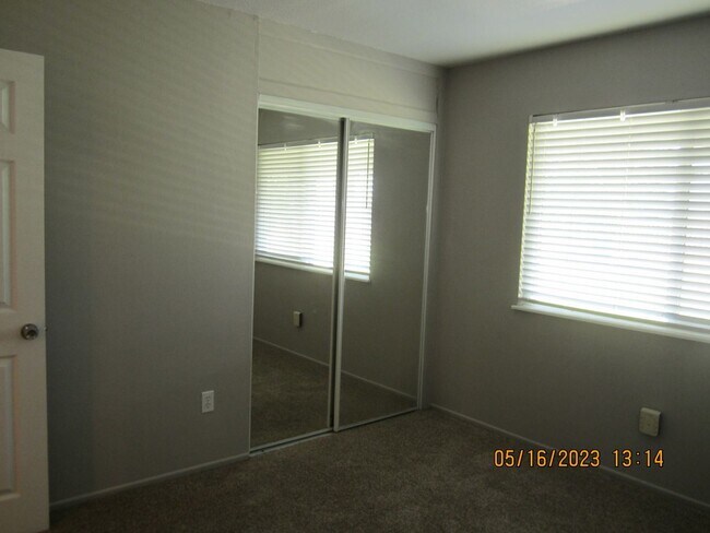 Building Photo - 4 br, 2 bath House - 1510 HIGHRIDGE