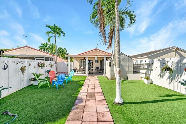 Building Photo - 17101 SW 142nd Pl