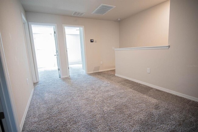 Building Photo - 425 Legacy Lp