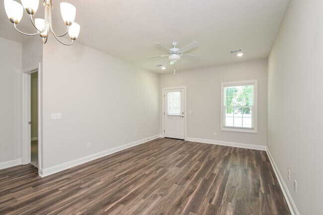 Building Photo - 1063 Walker Point Way