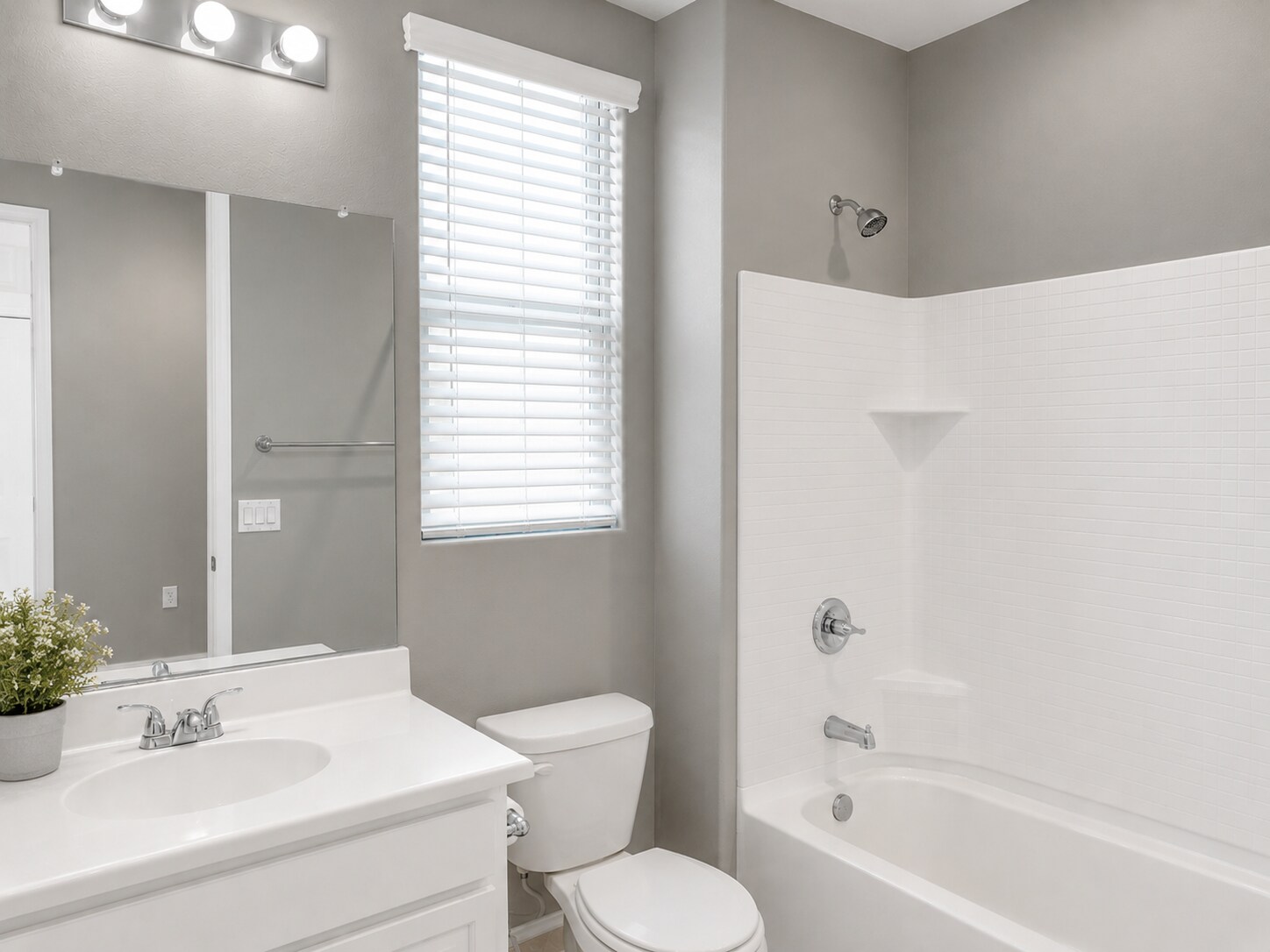Building Photo - 6567 E Via Arroyo Azul