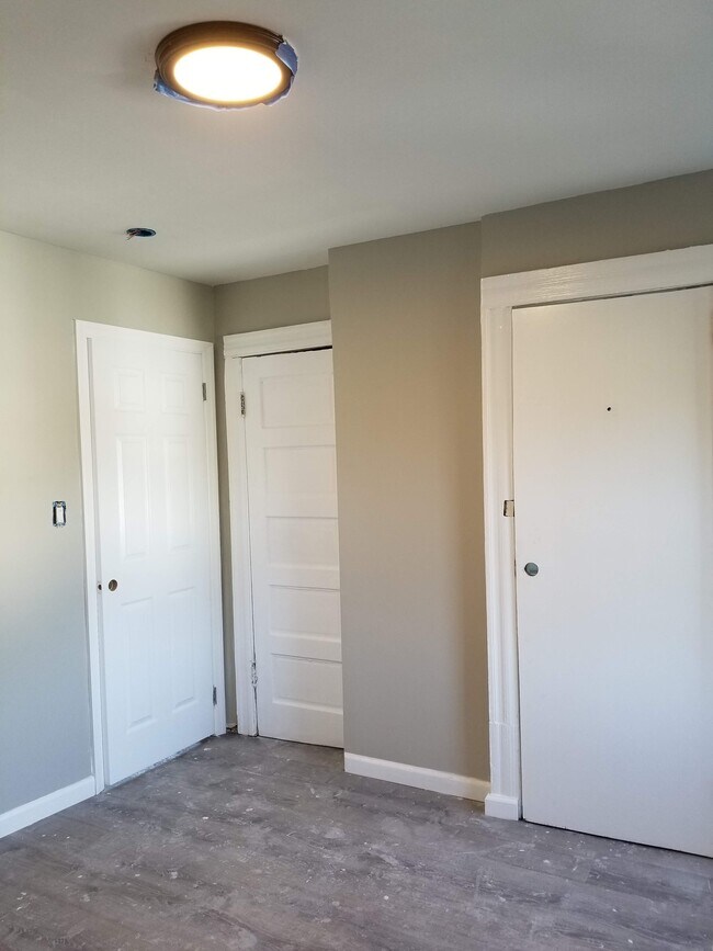 Building Photo - 40 Olive St