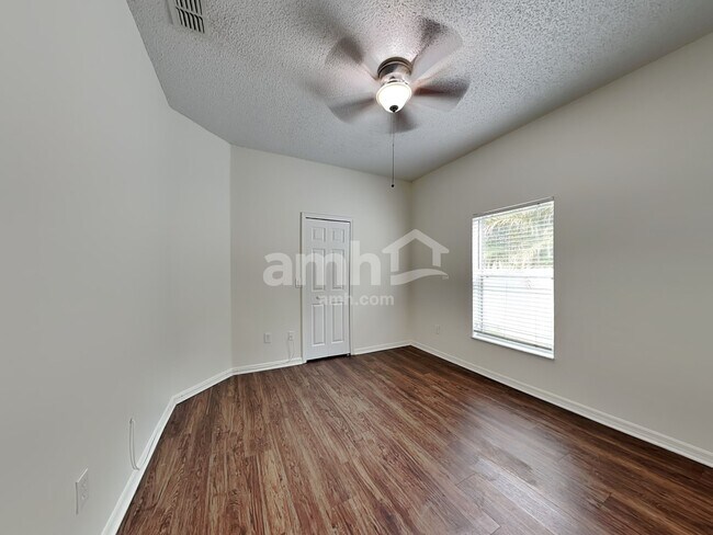 Building Photo - 3533 SW Viceroy St