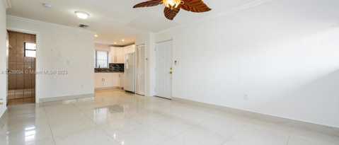 Building Photo - 2740 W 61st St