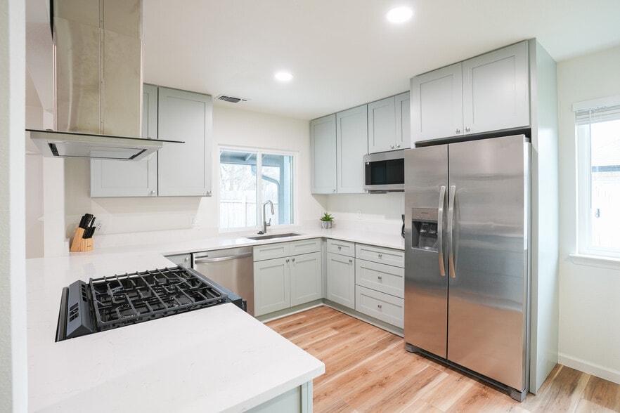 Building Photo - 2607 Aldford Dr