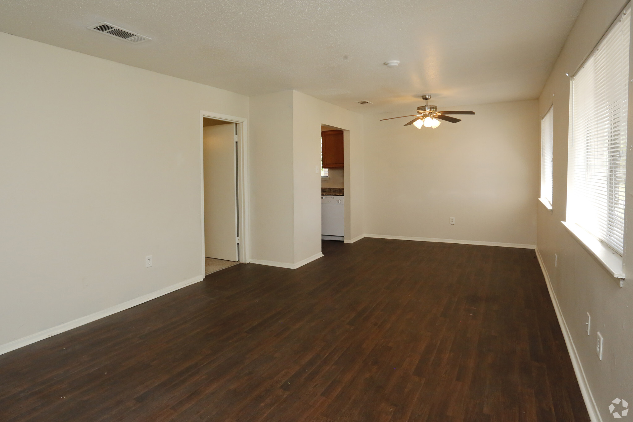 1BR,1BA - Glenmark Apartments