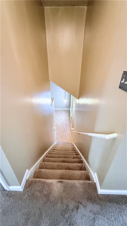 Building Photo - 2945 Highland Hill Pkwy