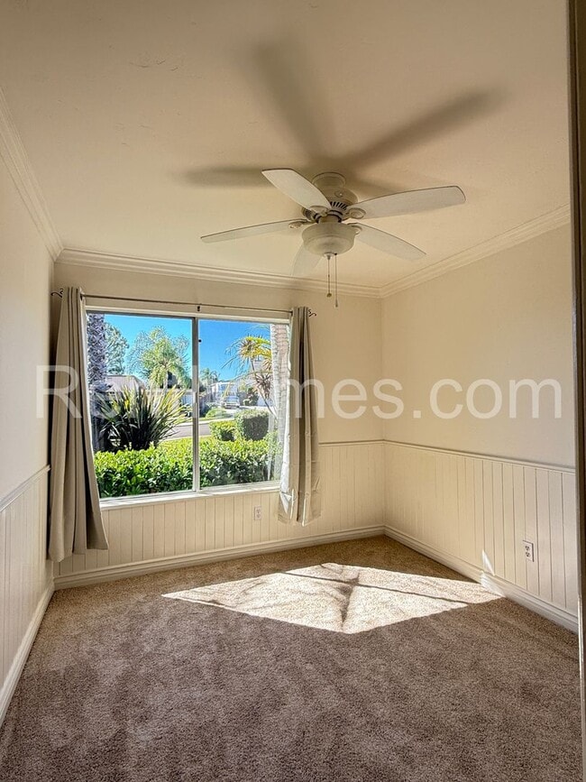 Building Photo - 1588 Rambla Puesta