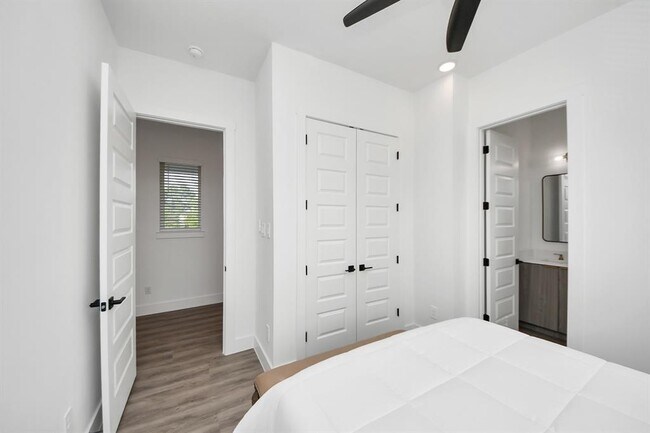 Building Photo - 3604 Runnels St