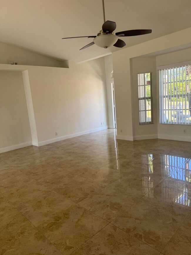 Building Photo - 3770 SW Darwin Blvd