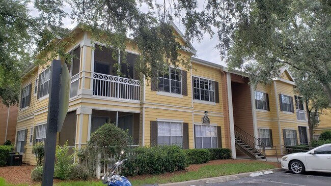 Primary Photo - Large 3-Bedroom, 2-Bath Condo with Solariu...