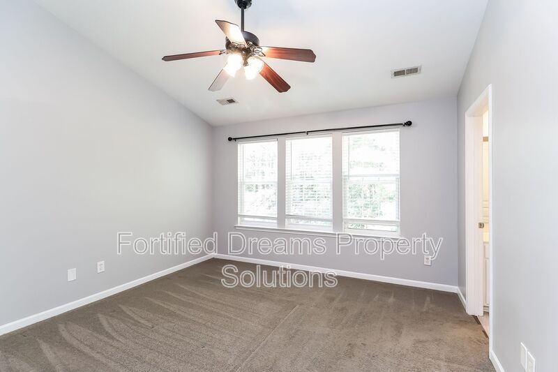 Building Photo - 4934 Sunset Ridge Ct