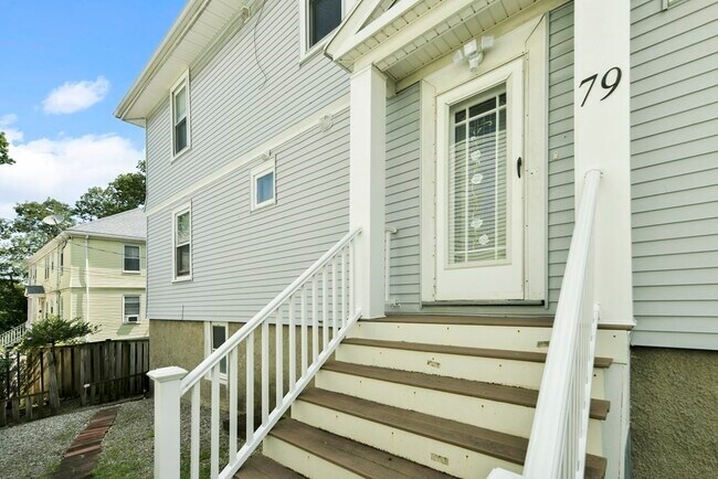 Building Photo - 79 Charlesbank Rd