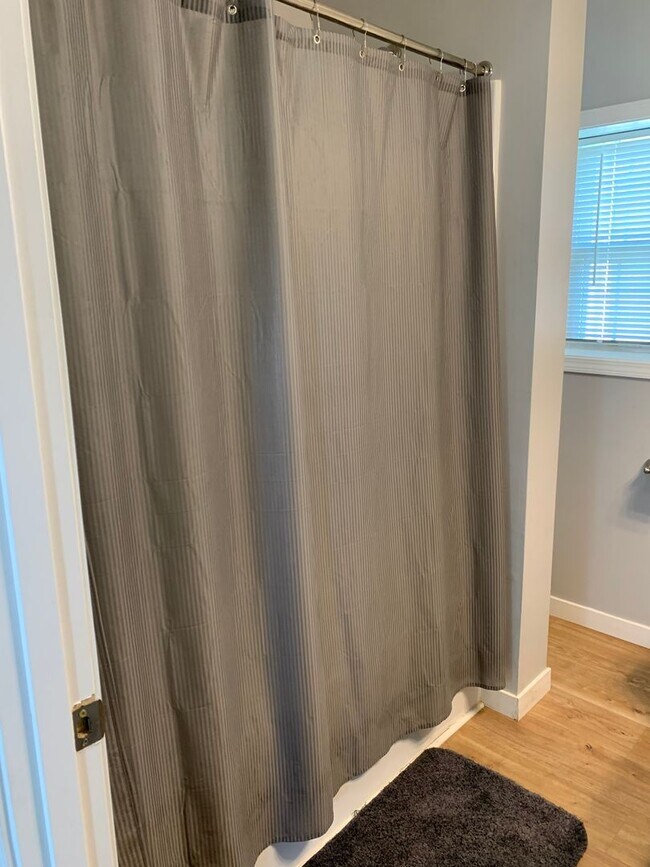 Building Photo - FURNISHED RENTAL