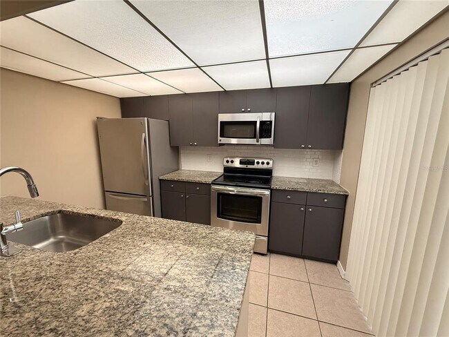 Building Photo - 5279 Coral Ct