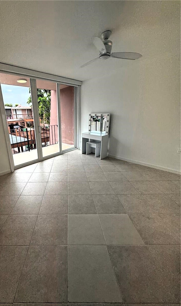 Building Photo - 6350 SW 139th Ct